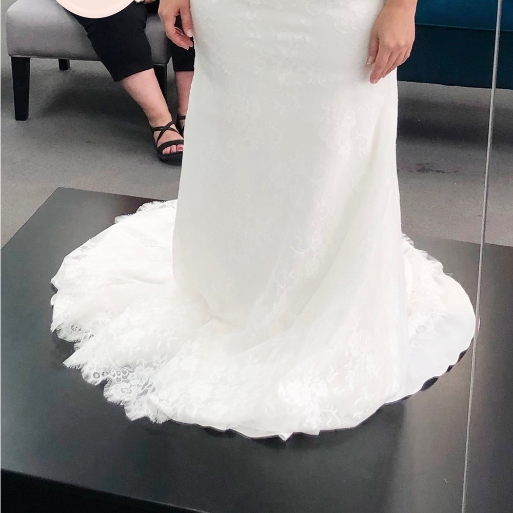 Ivory Lace Strapless Wedding Dress - NWT - Picture 13 of 16